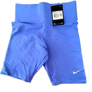 Nike Women’s Tight Fit Shorts NWT XS